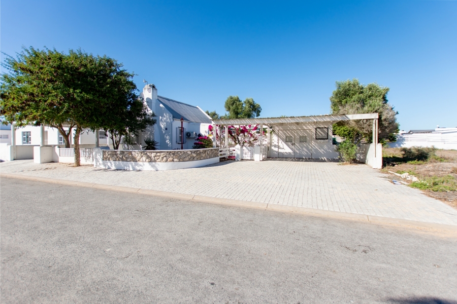 To Let 2 Bedroom Property for Rent in Velddrif Western Cape
